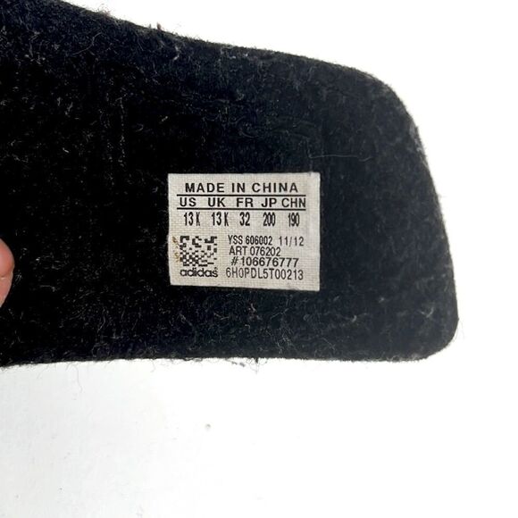 Adidas Slide On Sandals - Picture 9 of 9